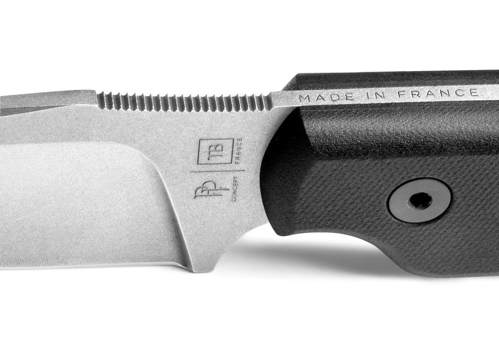 11060014-COMMANDEUR-BLACK-G10-WITH-LEATHER-SHEATH-02